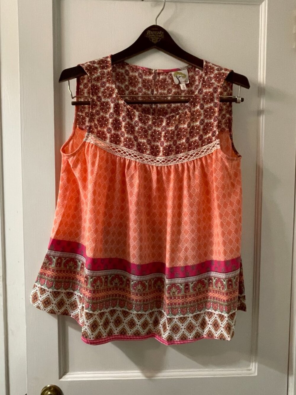 Fig and Flower Tank Top Size Small NWT lace scoop neck - Picture 2 of 7